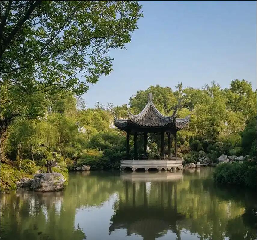 台儿庄区执念餐饮有限公司